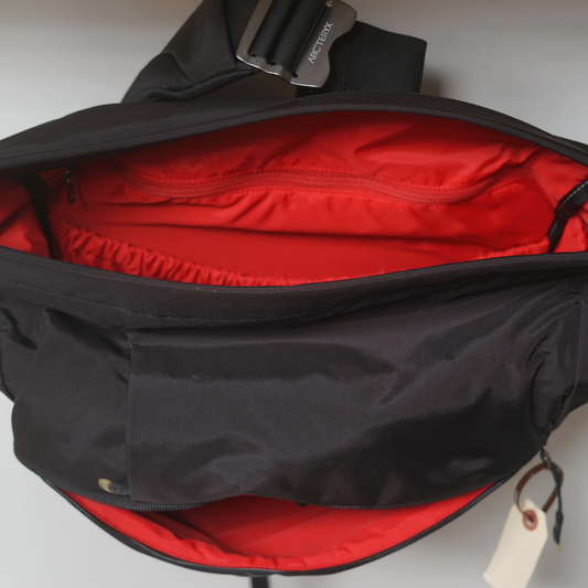 Arc'teryx Mistral 16L Shoulder Side Bag