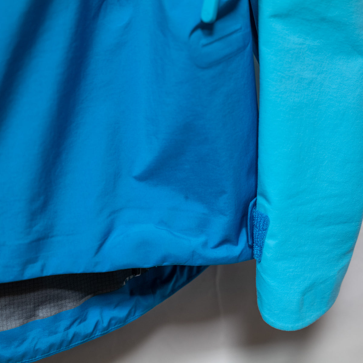 Norrona Trollveggen Shell - Women's (M)