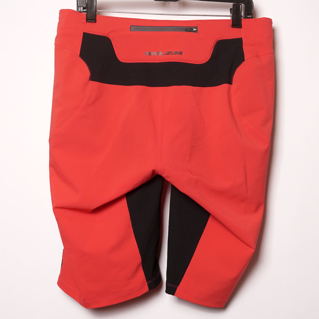 Pearl Izumi Elevate Shorts - Women's (L)