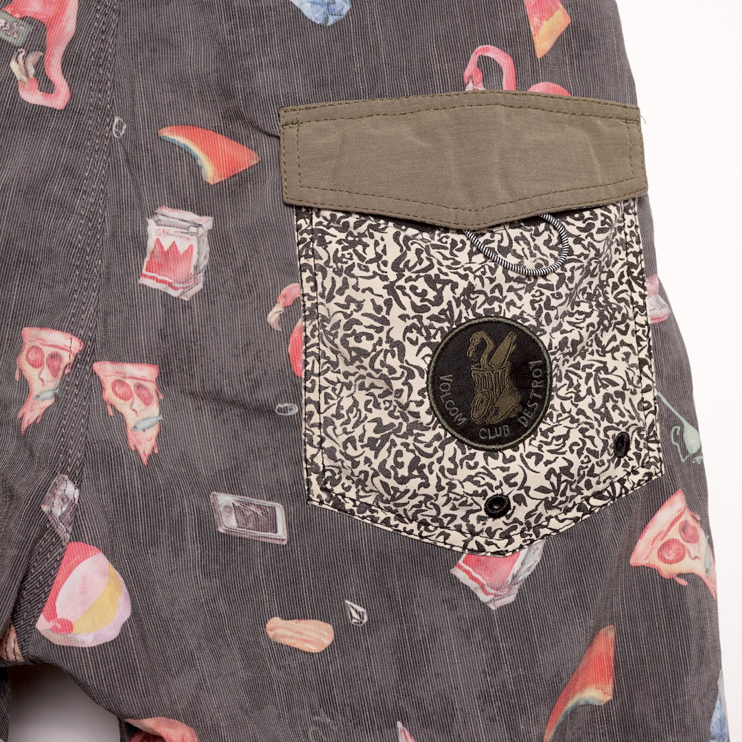 Volcom Club Destroy Slingr 16" Boardshorts - Men's (32)