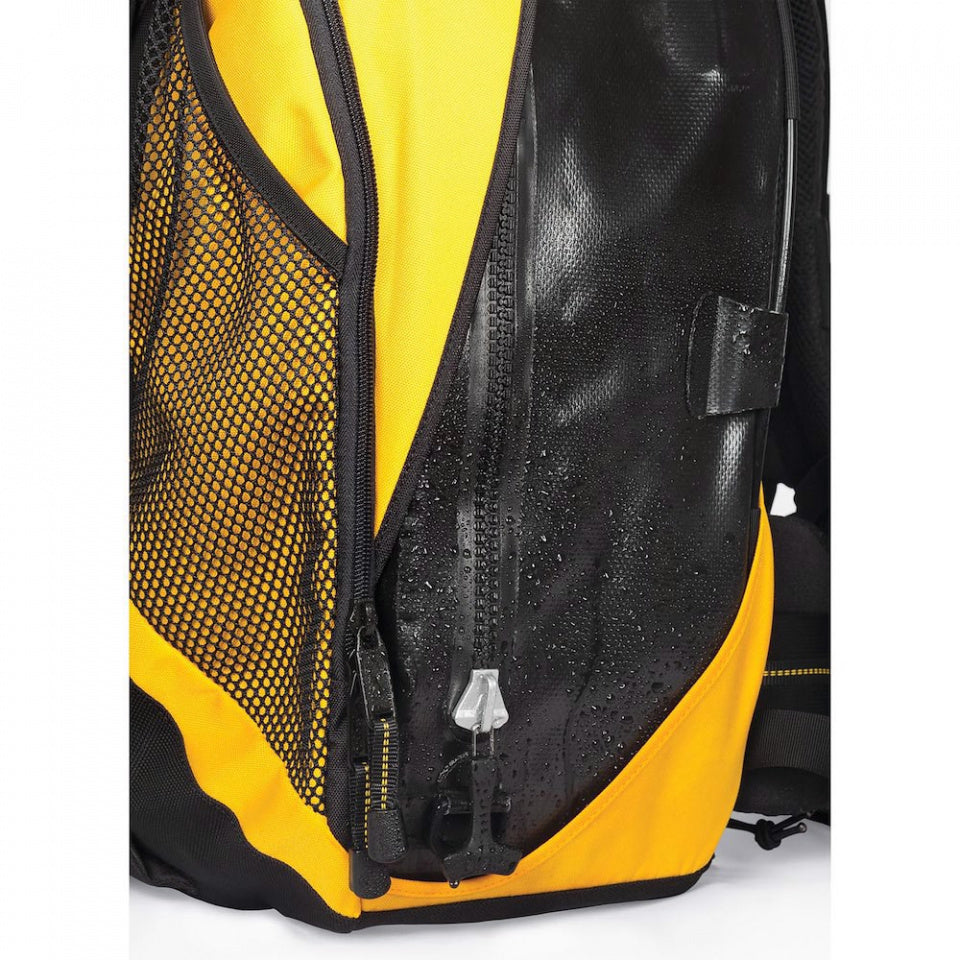 LOWEPRO DryZone 200 Camera Pack
