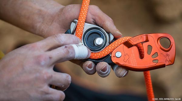 PETZL Neox (Various Colors)|9553