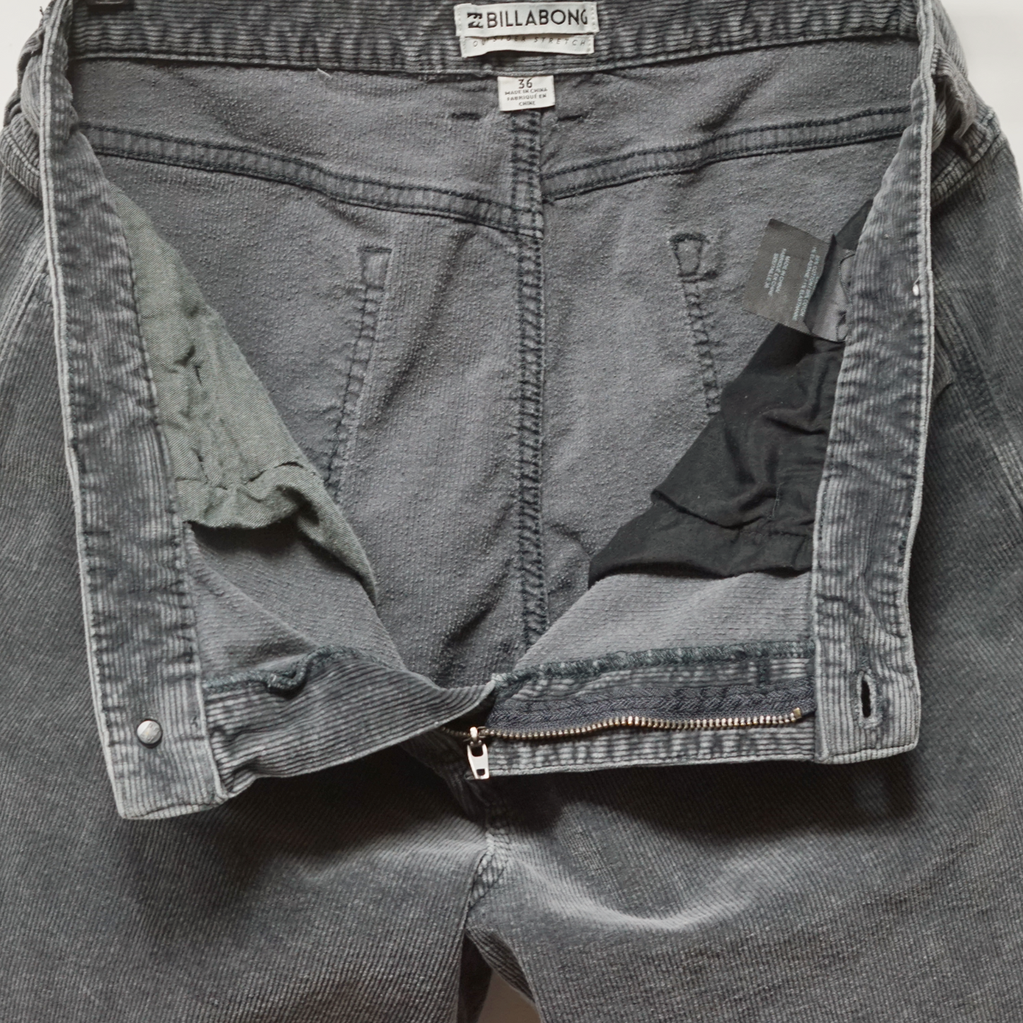 Billabong Outsider Stretch Corduroy Shorts - Men's (36)