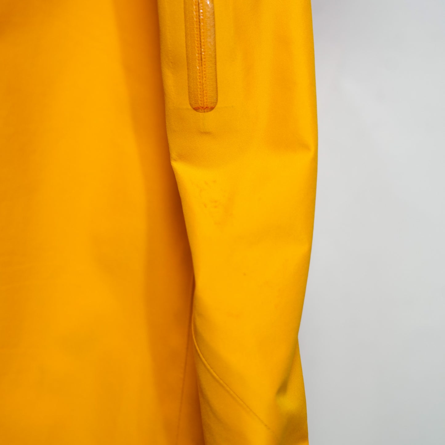 Arcteryx Gore-Tex Jacket - Men's (S)