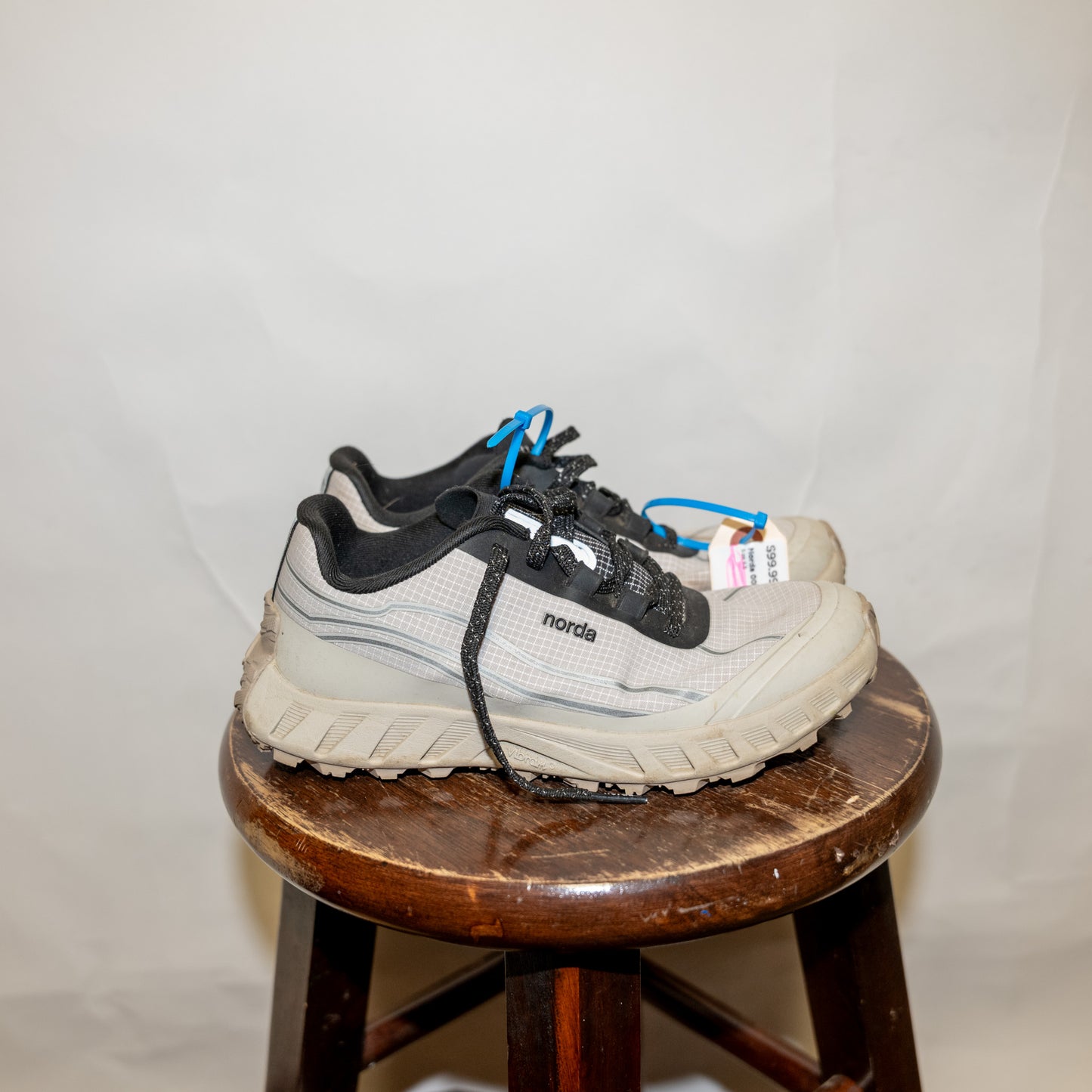 Norda 002 - Women's (6.5)