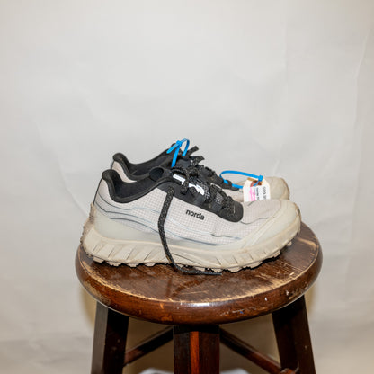 Norda 002 - Women's (6.5)