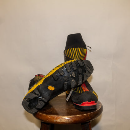 La Sportiva G Tech Mountaineering Boot - Men's (10.5/44)