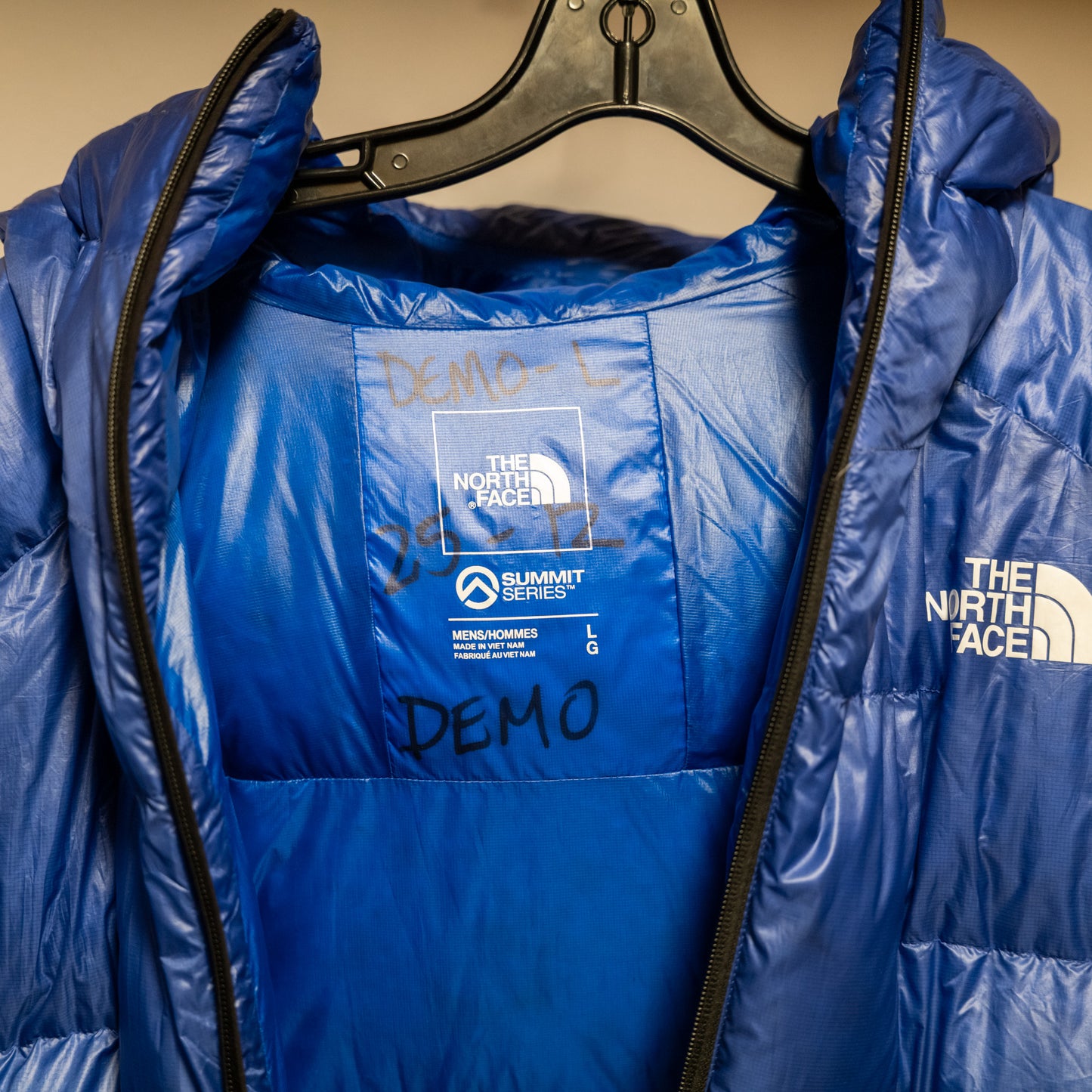 The North Face Summit Series 800 Pro Down Puffer Jacket - Men's L