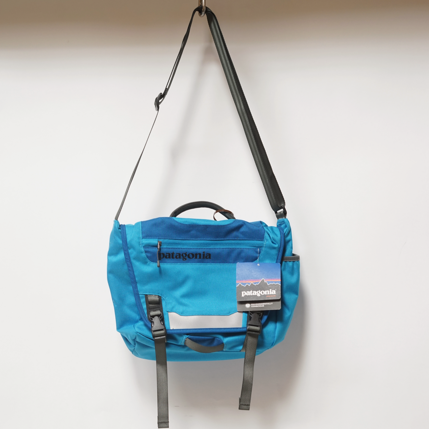Patagonia MiniMass Courier Bag