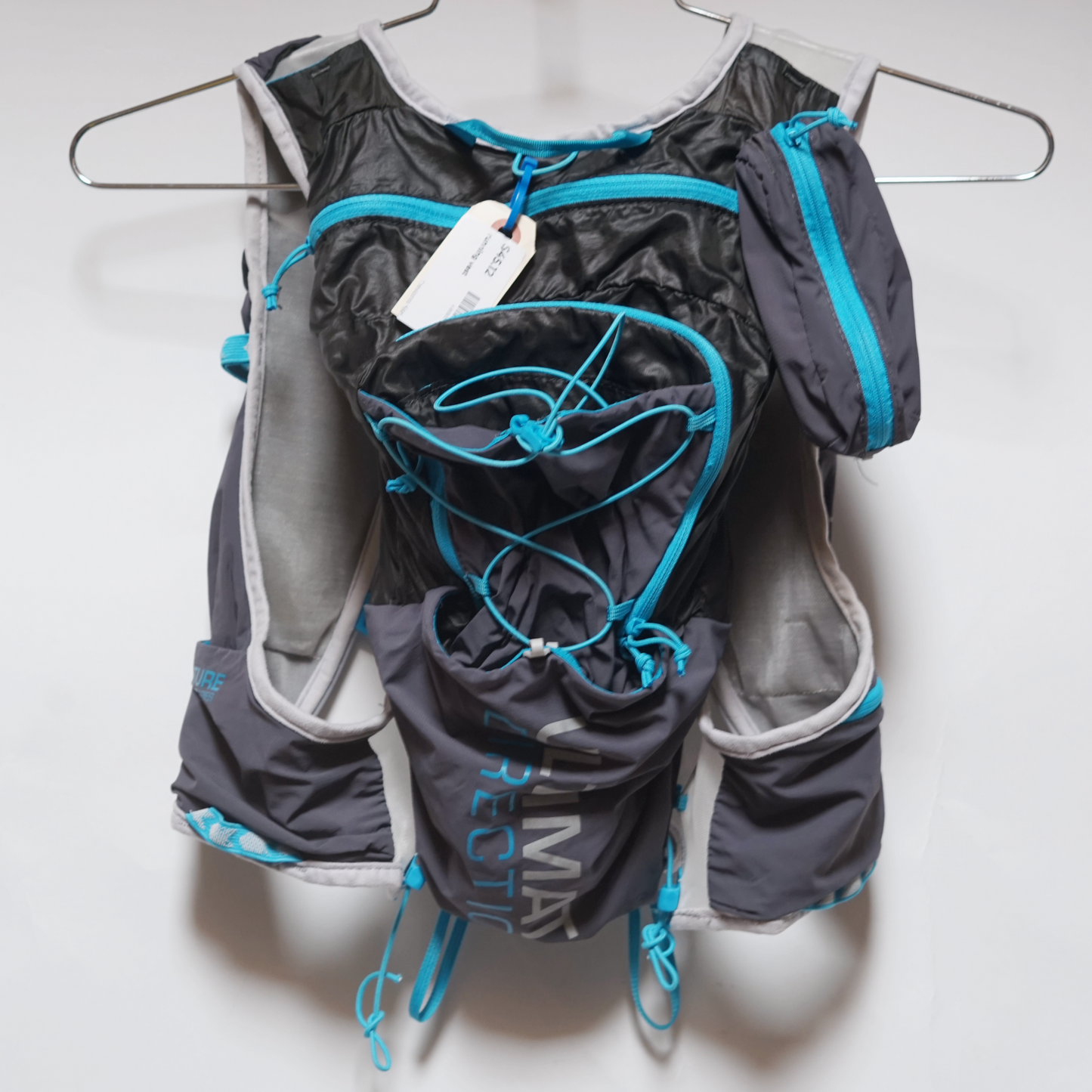 Ultimate Direction Adventure Running Vest (No Flasks) - Unisex (S)