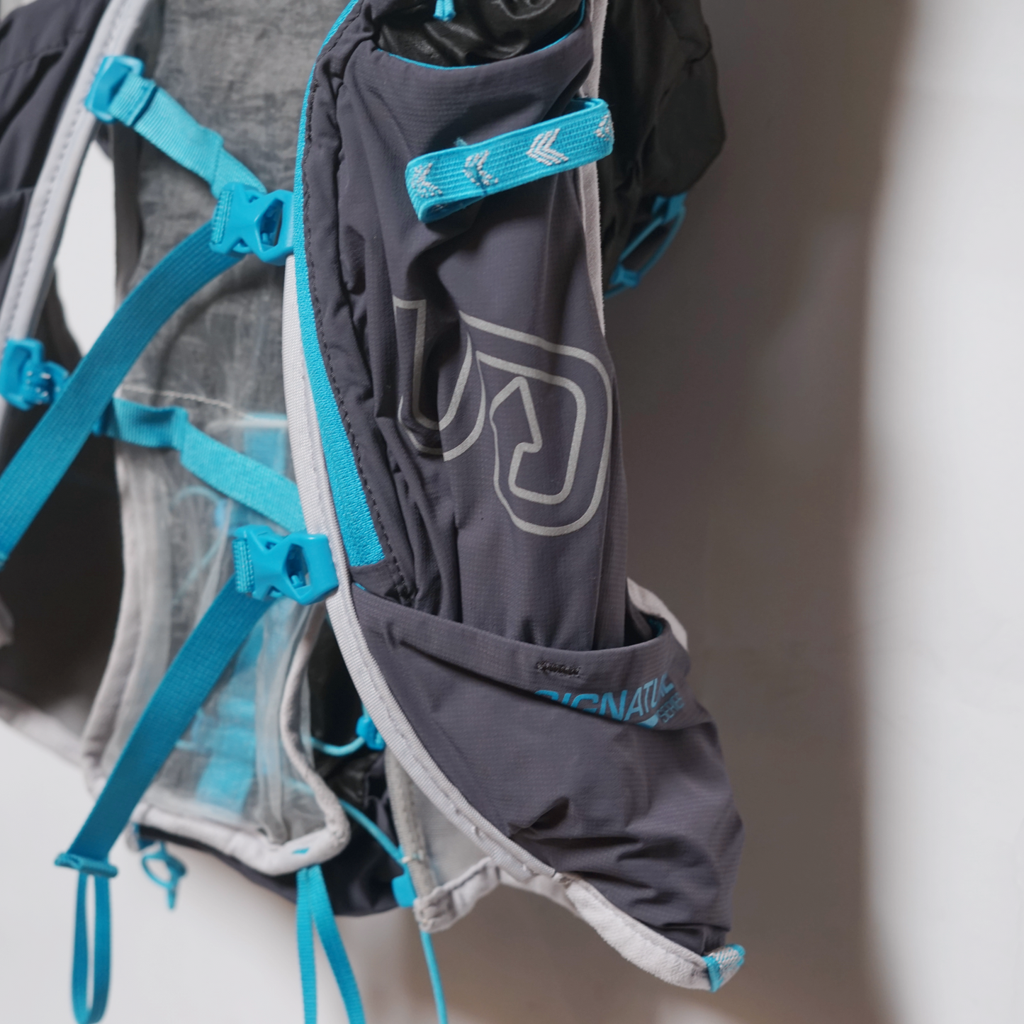 Ultimate Direction Adventure Running Vest (No Flasks) - Unisex (S)